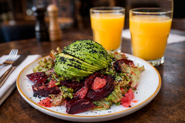 Grapefruit and beet salad